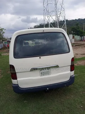 Toyota HiAce 1999 White