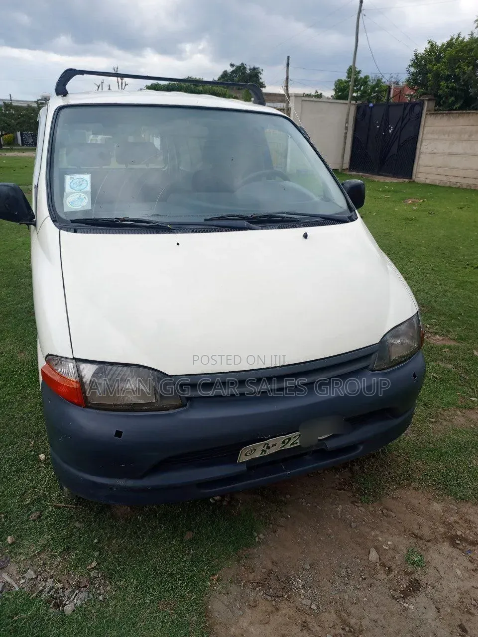 Toyota HiAce 1999 White