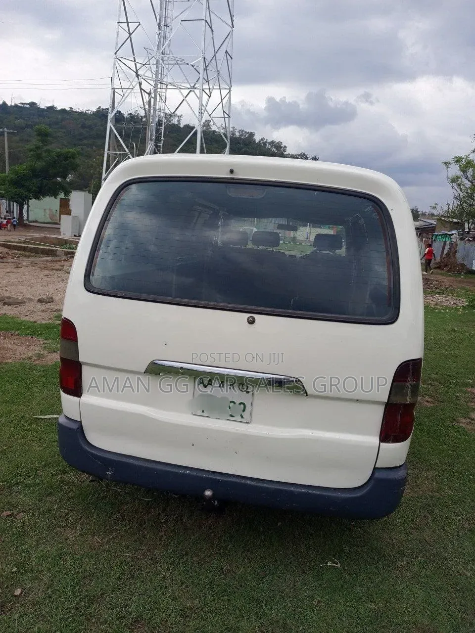 Toyota HiAce 1999 White