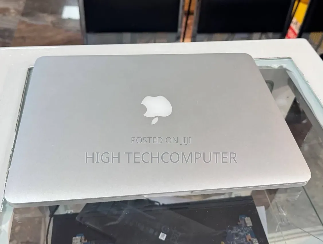 New Laptop Apple MacBook Air 2015 8GB Intel Core i5 SSD 256GB