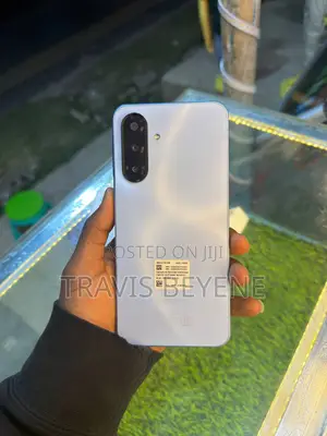 New Samsung Galaxy A17 128 GB Purple