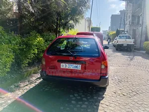 Toyota Corolla 1.3 Liftback 1992 Red
