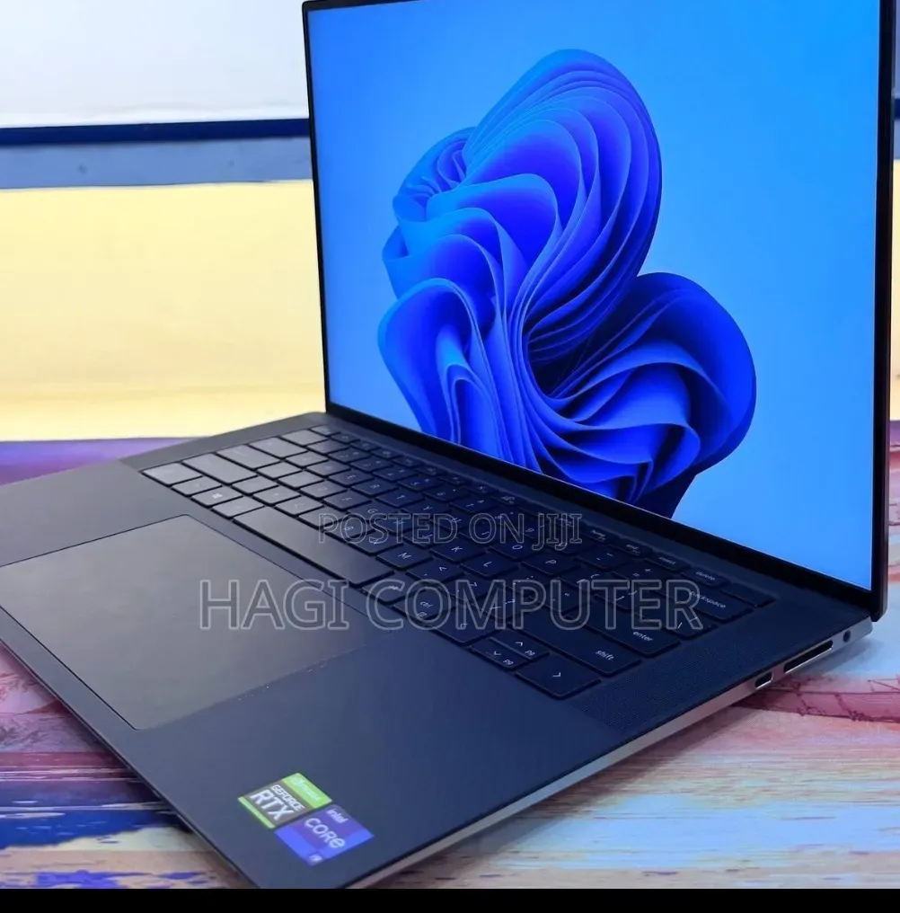 New Laptop Dell Precision 5560 16GB Intel Core i9 SSD 512GB