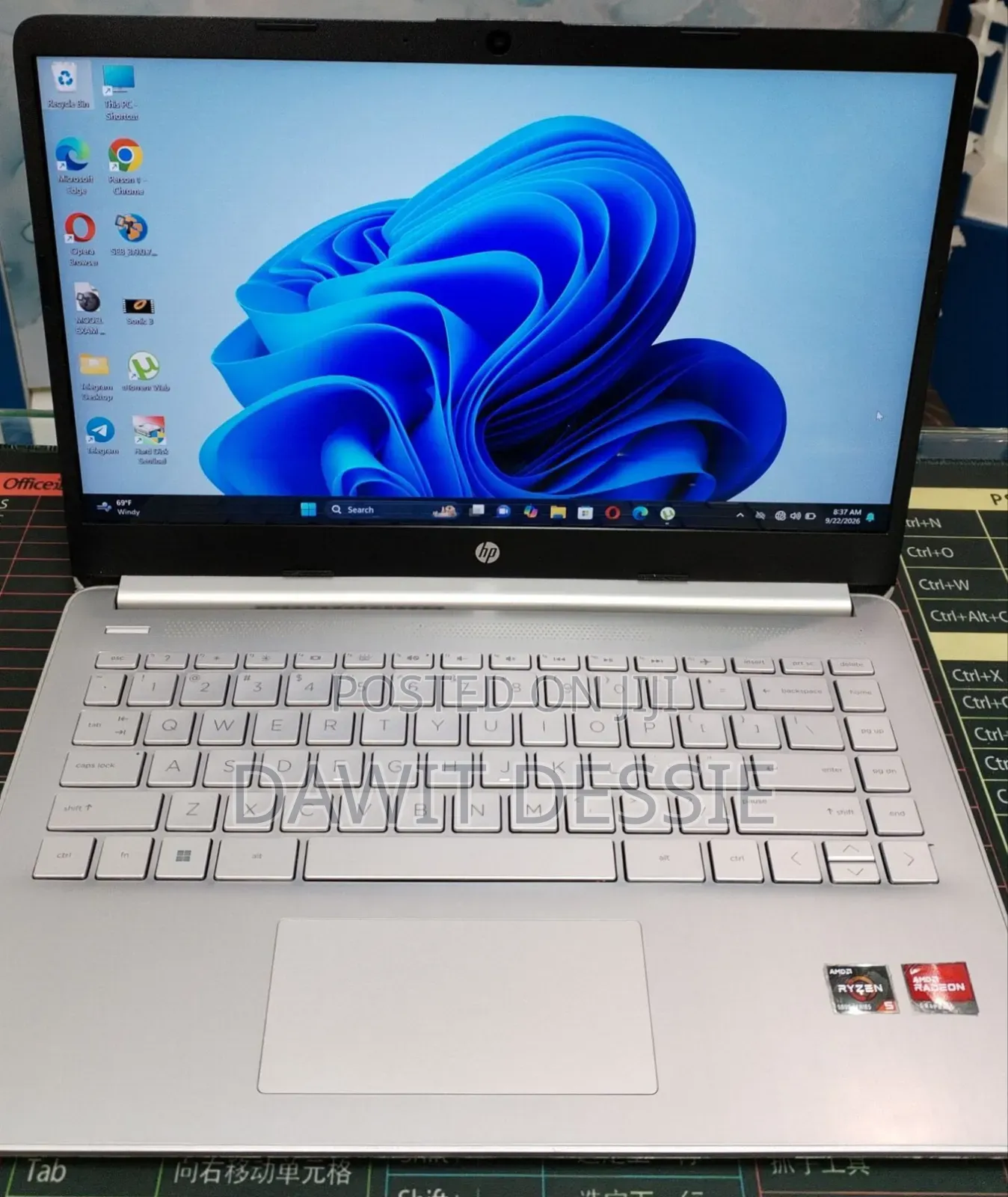 New Laptop HP 8GB AMD Ryzen 5 SSD 512GB