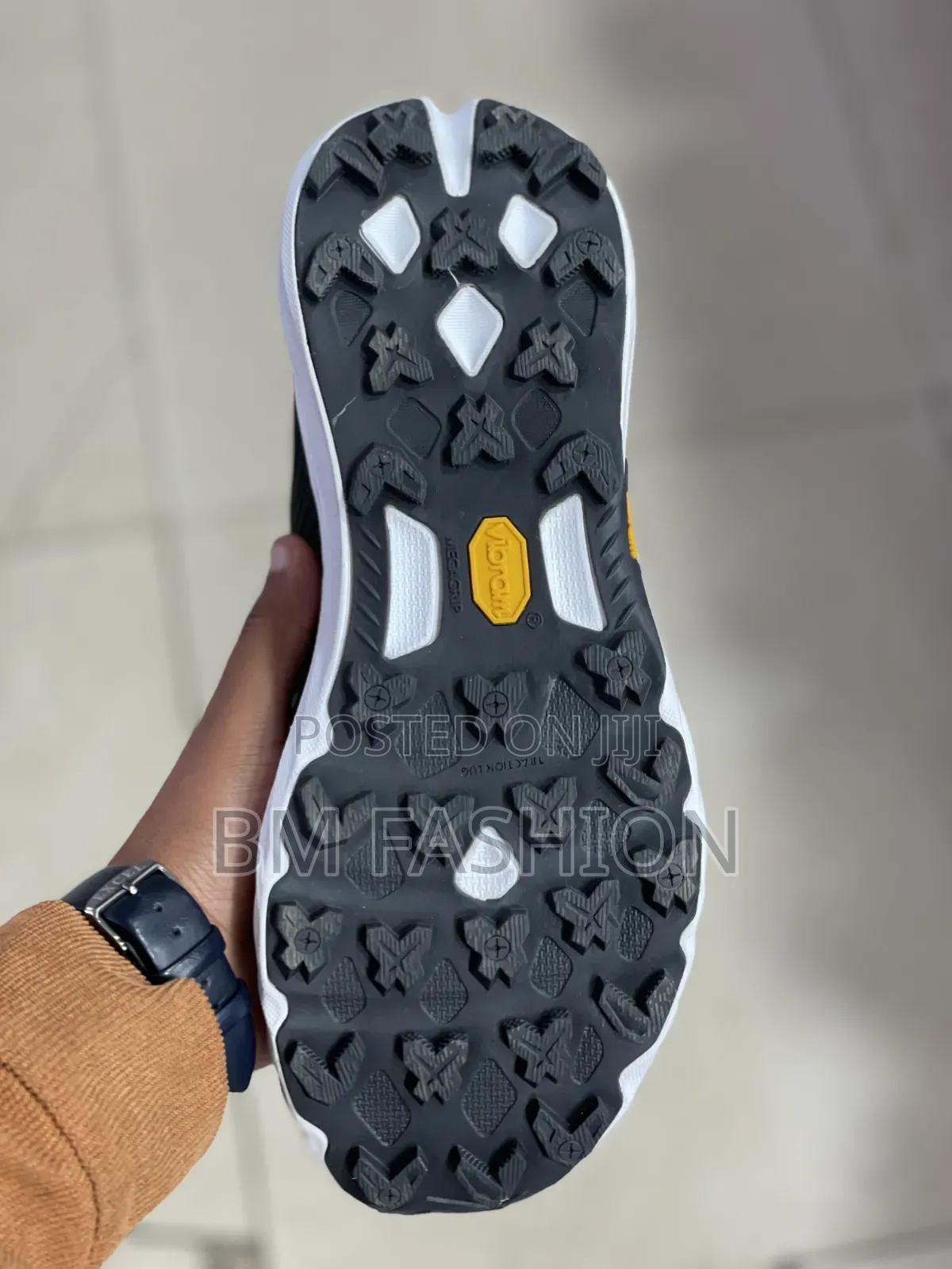 Columbia Classic Sneakers Available in Different Colors (Best Comfort)