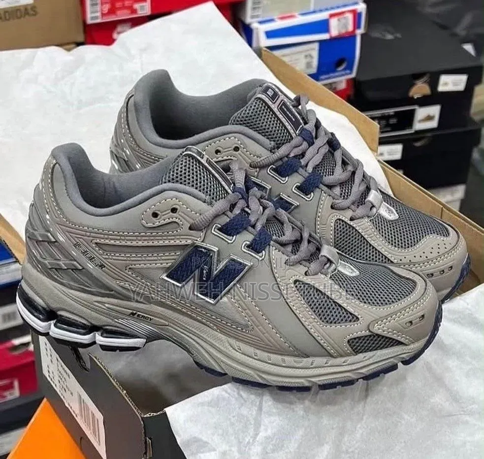 New Balance 1906R "Dark Grey"