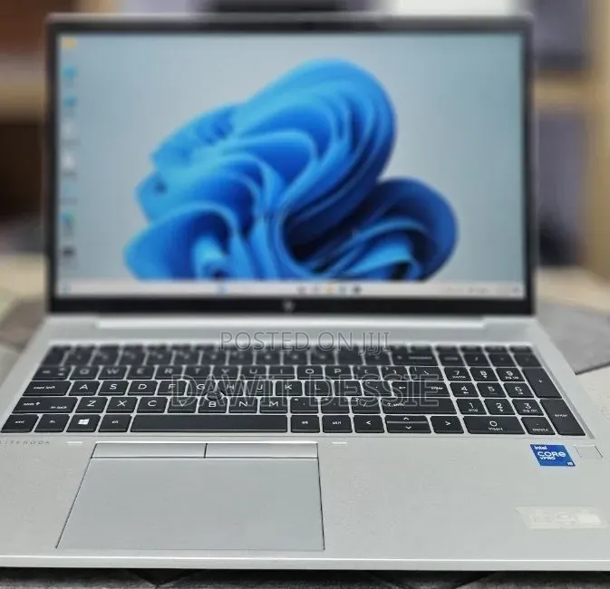 New Laptop HP EliteBook 850 G8 16GB Intel Core i5 SSD 512GB