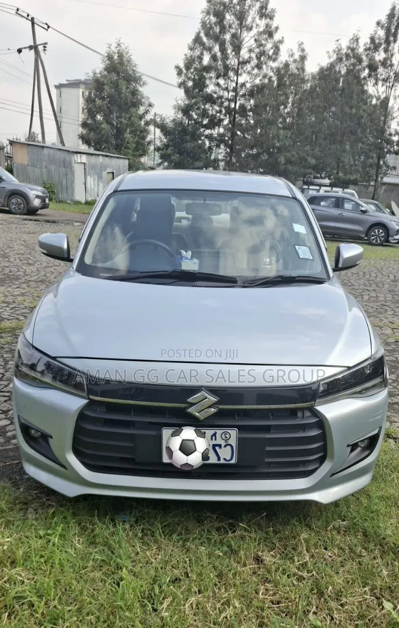 Suzuki Dzire 2025 Silver