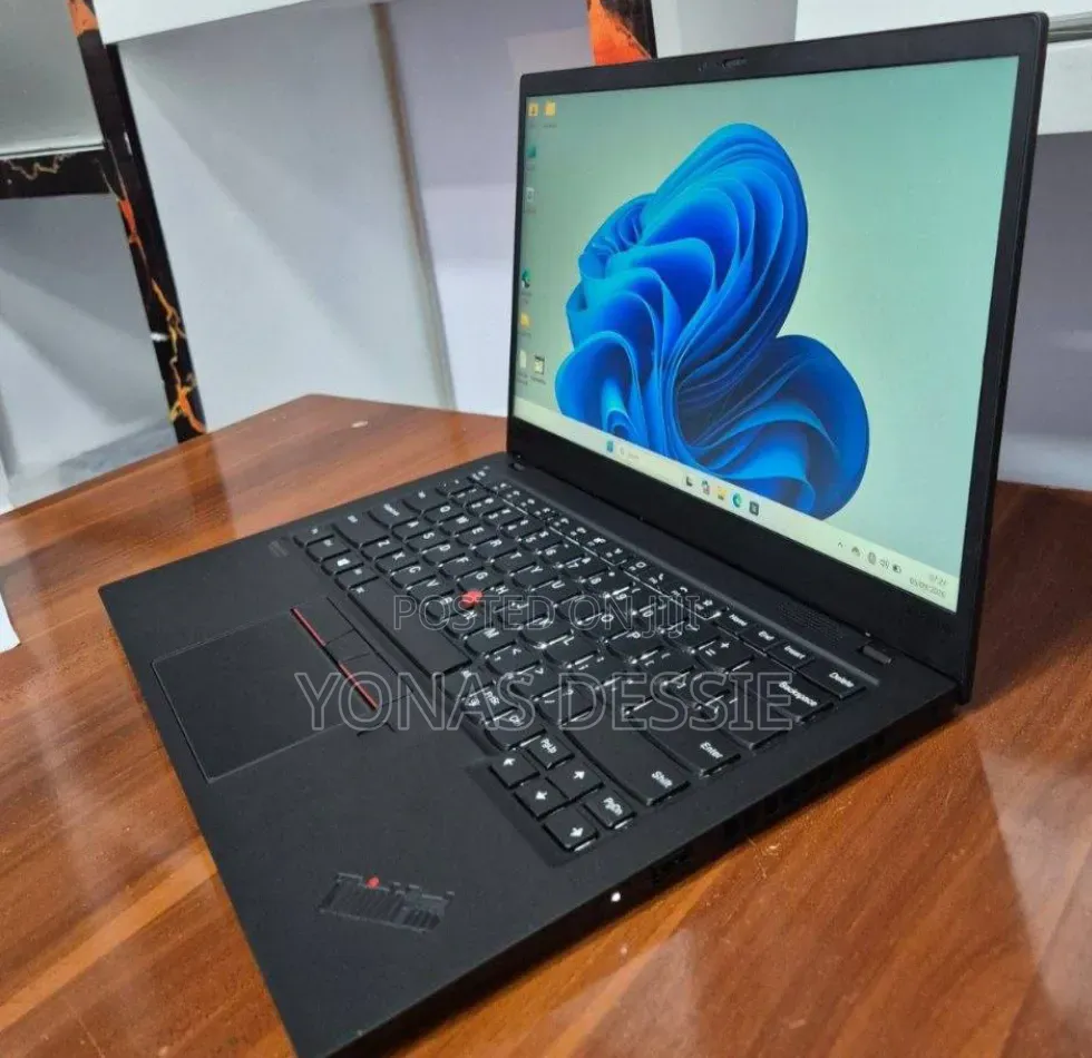 Laptop Lenovo ThinkPad X1 Carbon 16GB Intel Core i7 SSD 512GB