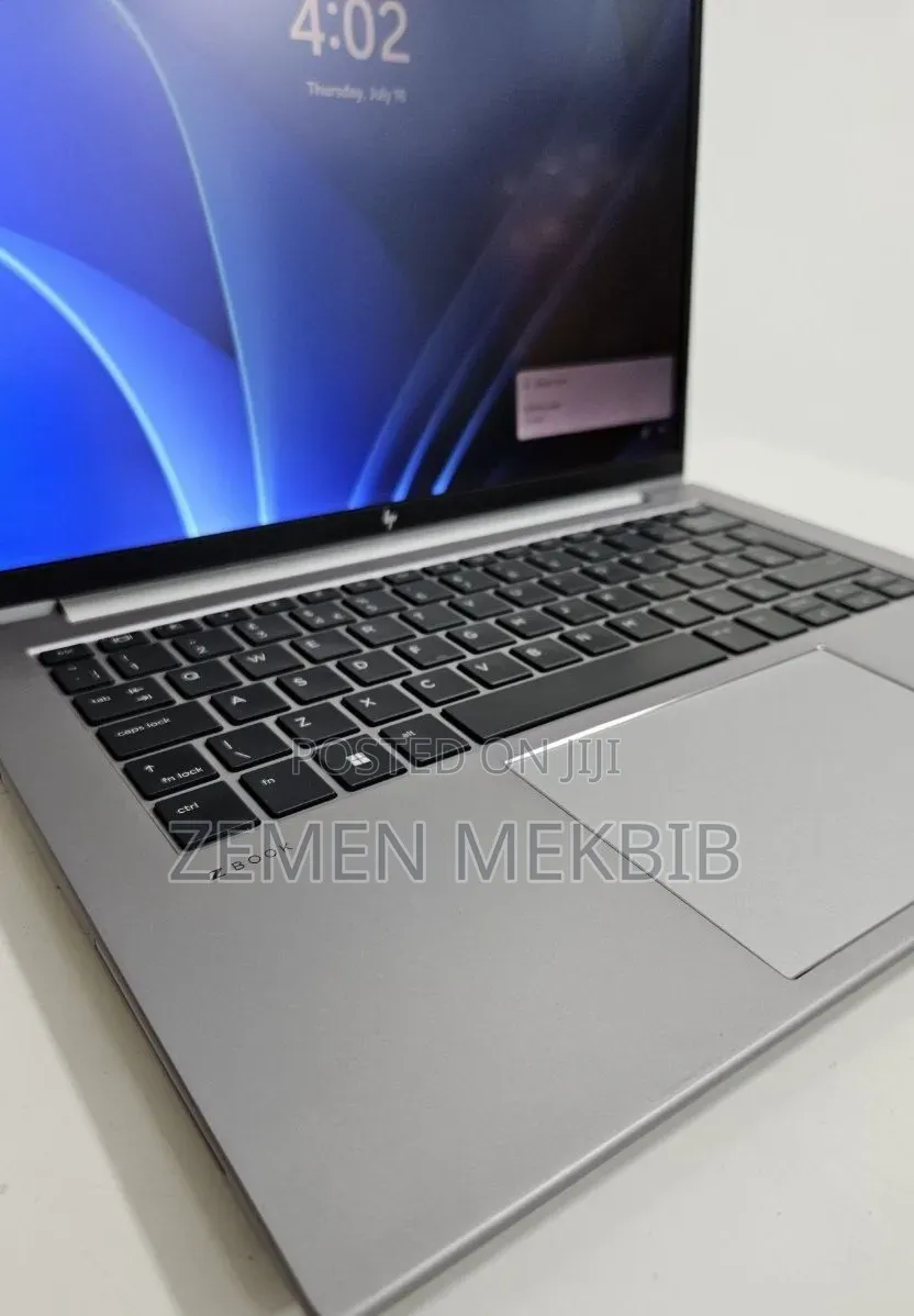New Laptop HP 250 G10 16GB Intel Core i5 SSD 512GB