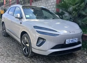 BYD Sealion 06 DM-i 2025 Beige