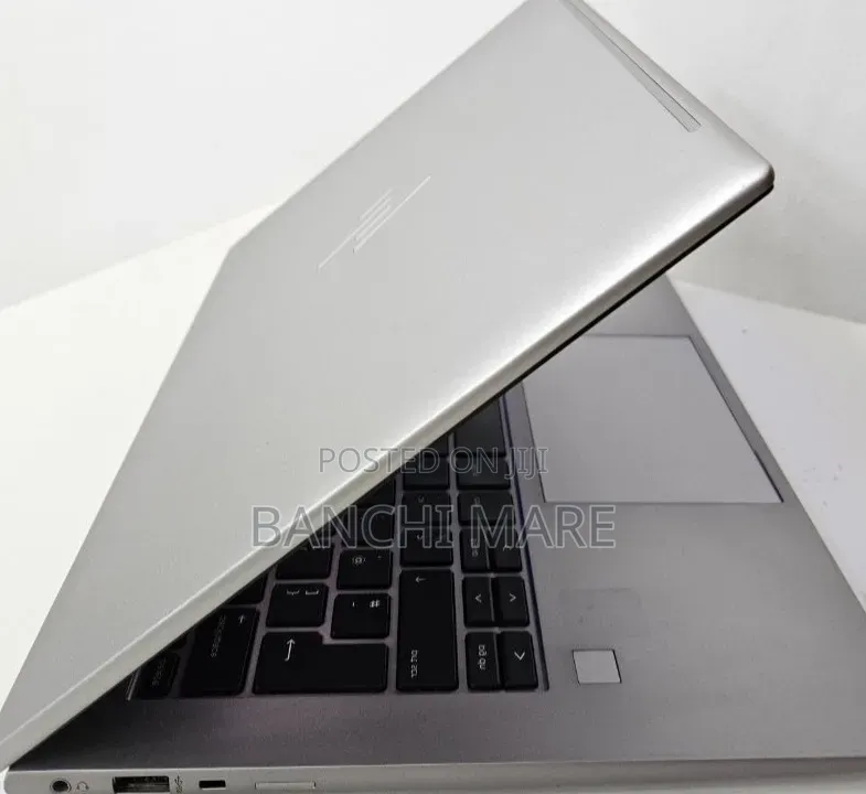New Laptop HP ZBook Firefly 14 G10 16GB Intel Core i5 SSD 512GB