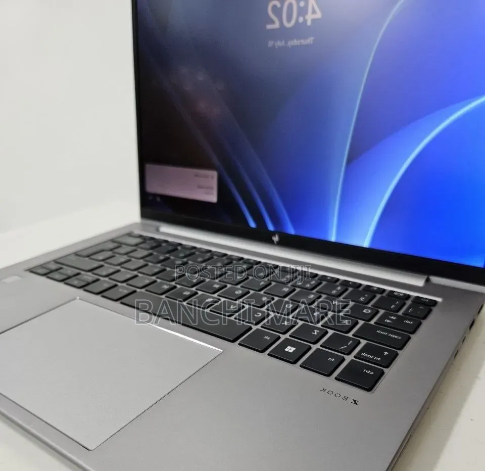 New Laptop HP ZBook Firefly 14 G10 16GB Intel Core i5 SSD 512GB