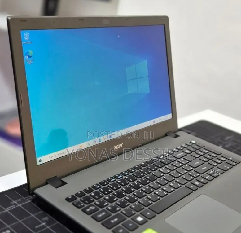 Laptop Acer Aspire 1 A114-31 8GB Intel Core i5 HDD 1T