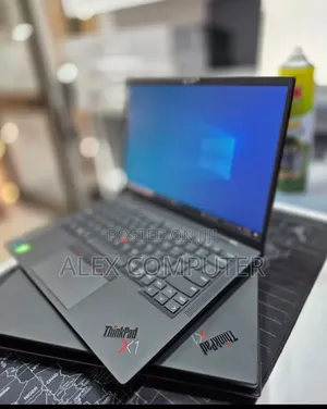 New Laptop Lenovo ThinkPad X1 Carbon 16GB Intel Core i7 SSD 512GB