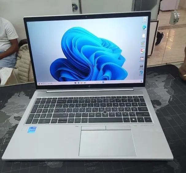 New Laptop HP EliteBook 850 G8 16GB Intel Core i7 SSD 512GB
