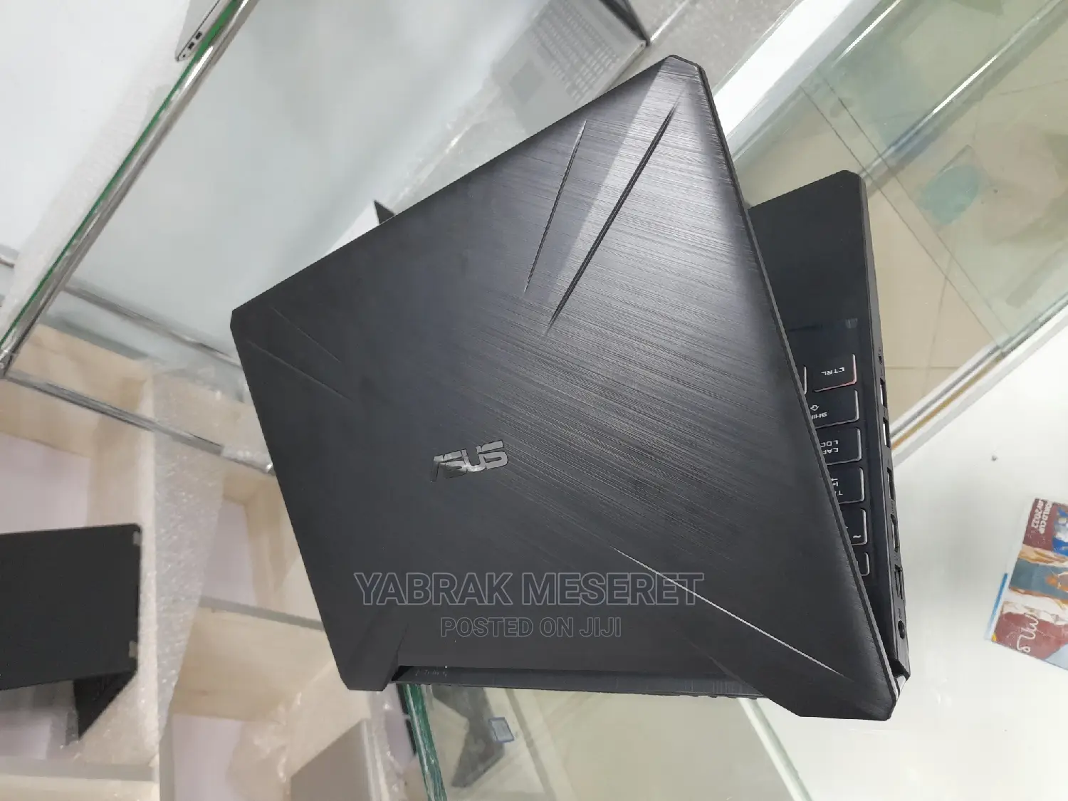 New Laptop HP 8GB AMD Ryzen 5 SSD 256GB