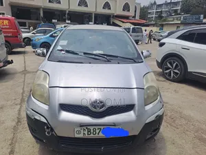 Toyota Yaris 2009 Silver