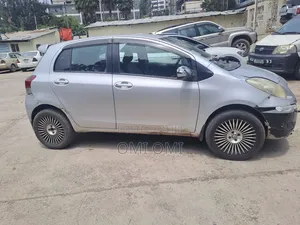 Toyota Yaris 2009 Silver