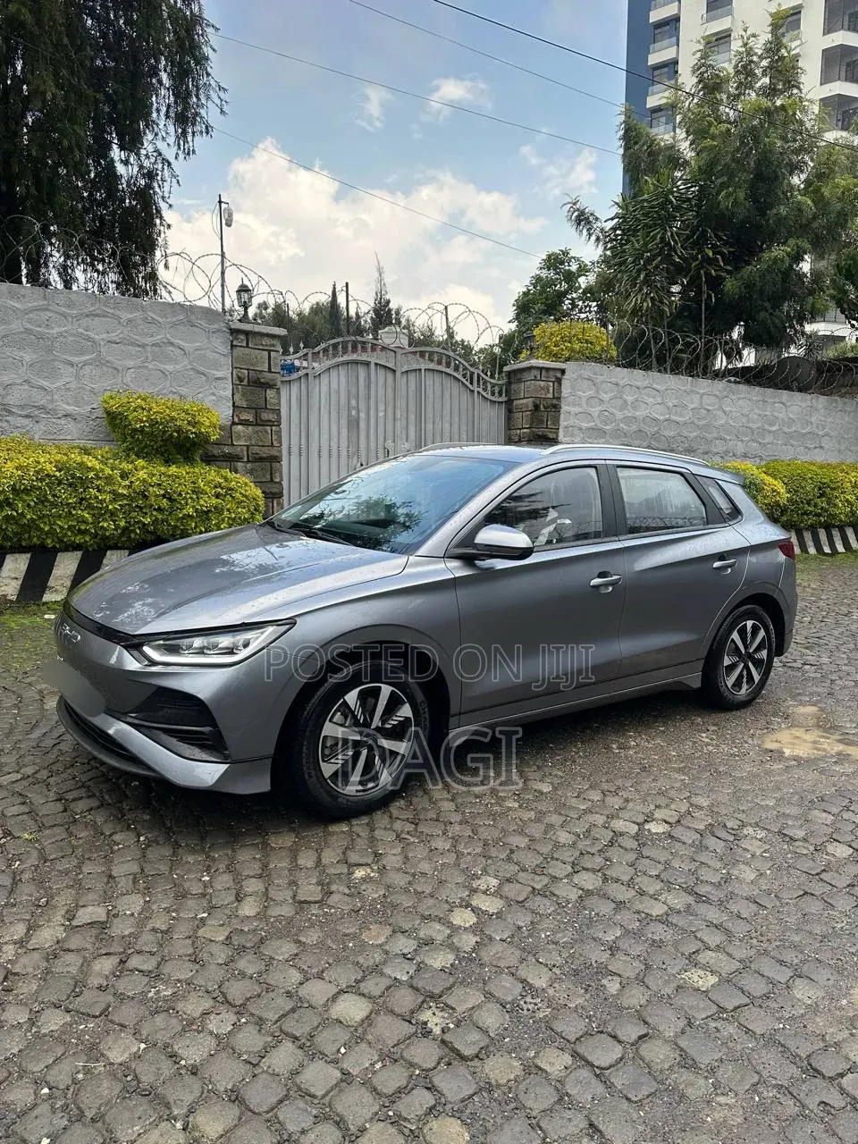 BYD E2 43 kWh 94 hp FWD 2025 Gray