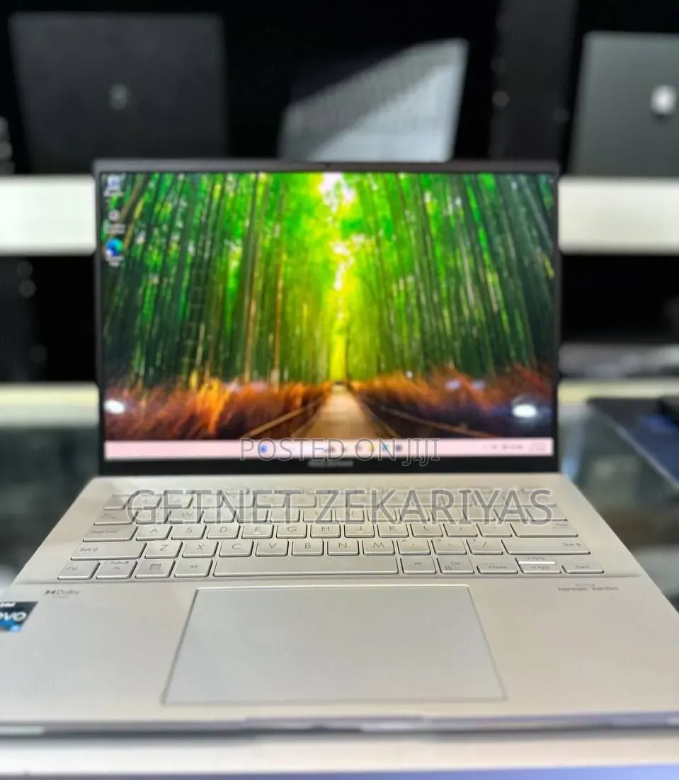 New Laptop Asus Zenbook 14 16GB Intel Core i9 SSD 512GB