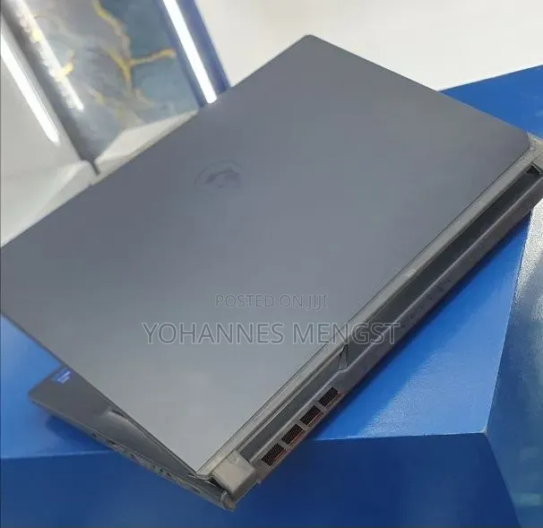 New Laptop MSI Cyborg 15 8GB Intel Core i7 SSD 1T