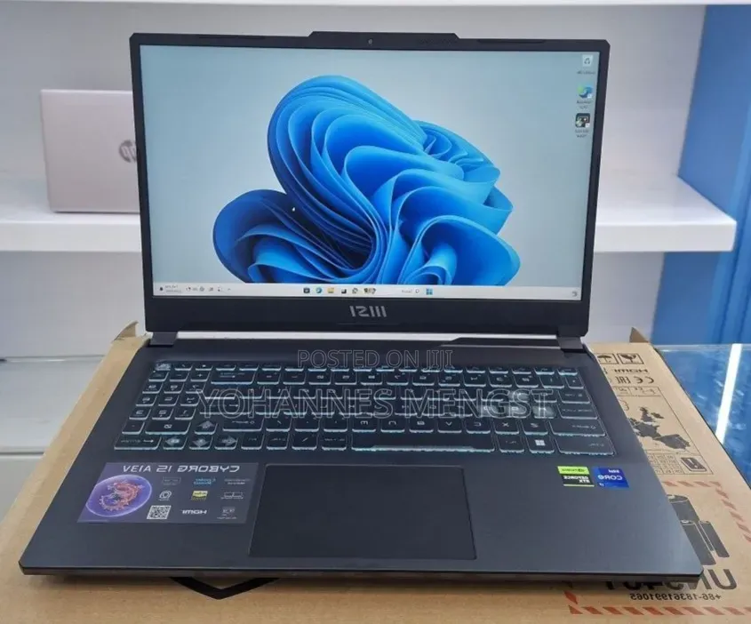 New Laptop MSI Cyborg 15 8GB Intel Core i7 SSD 1T