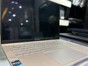 New Laptop Asus Zenbook 14 16GB Intel Core i9 SSD 512GB