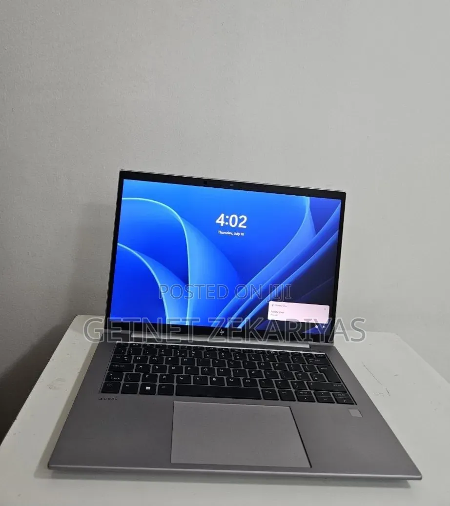 New Laptop HP ZBook Firefly 14 G10 16GB Intel Core i5 SSD 512GB