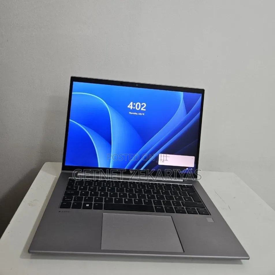 New Laptop HP ZBook Firefly 14 G10 16GB Intel Core i5 SSD 512GB