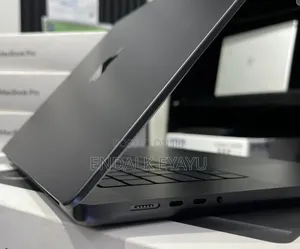 New Laptop Apple MacBook Pro 2024 M4 Max 48GB Apple M4 Max SSD 2T