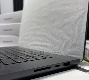 New Laptop Apple MacBook Pro 2024 M4 Max 48GB Apple M4 Max SSD 2T