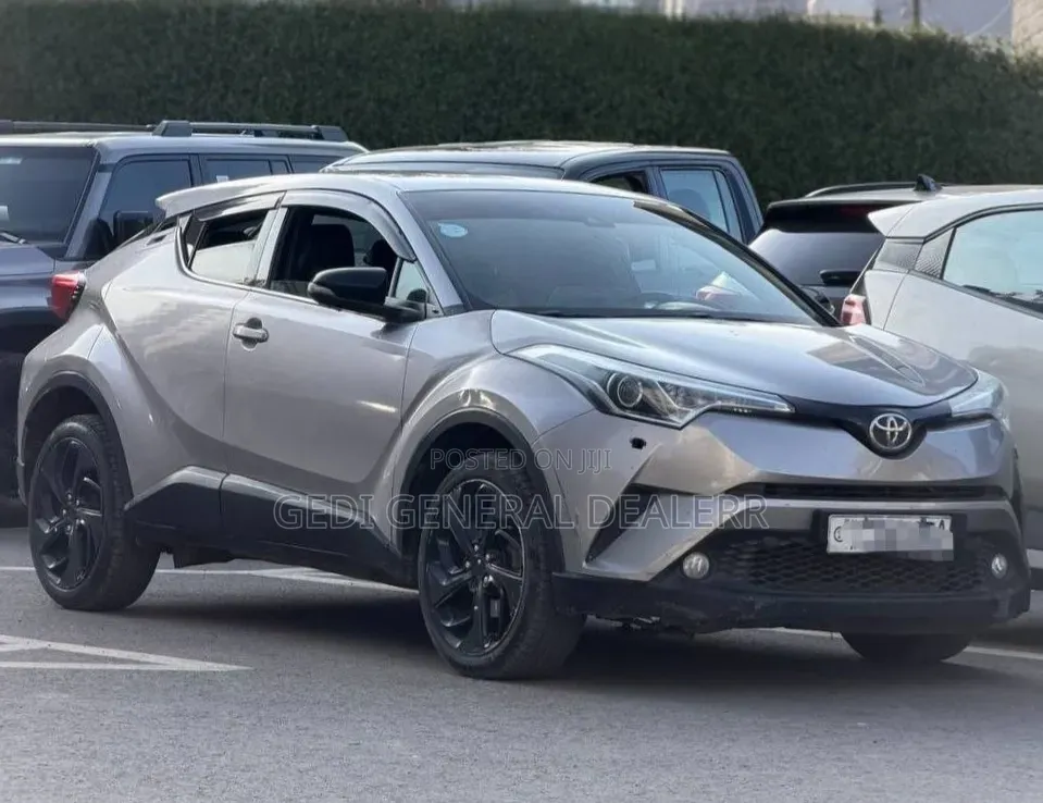 Toyota C-HR 2019 Silver