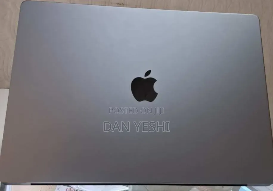 New Laptop Apple MacBook Pro 16GB Apple M1 Pro SSD 1T