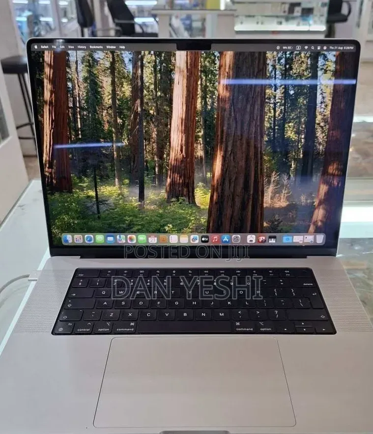 New Laptop Apple MacBook Pro 16GB Apple M1 Pro SSD 1T