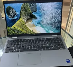 New Laptop Dell Latitude 5550 16GB Intel Core Ultra 7 SSD 512GB