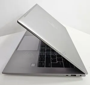 New Laptop HP ZBook 16 Studio G10 16GB Intel Core i5 SSD 512GB