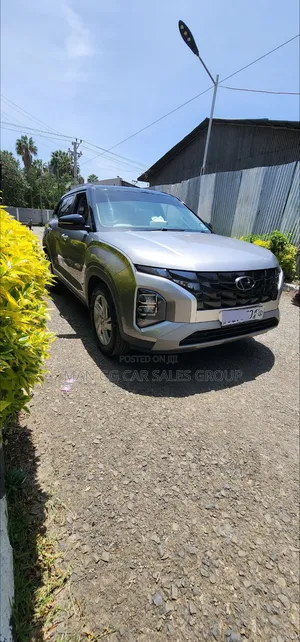 Hyundai Creta 2023 Silver