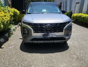 Hyundai Creta 2023 Silver