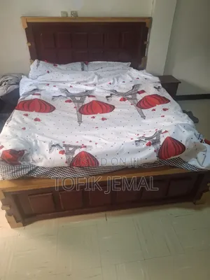High Quality Bed