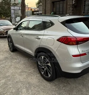 Hyundai Tucson SEL FWD 2020 Silver