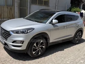 Hyundai Tucson SEL FWD 2020 Silver