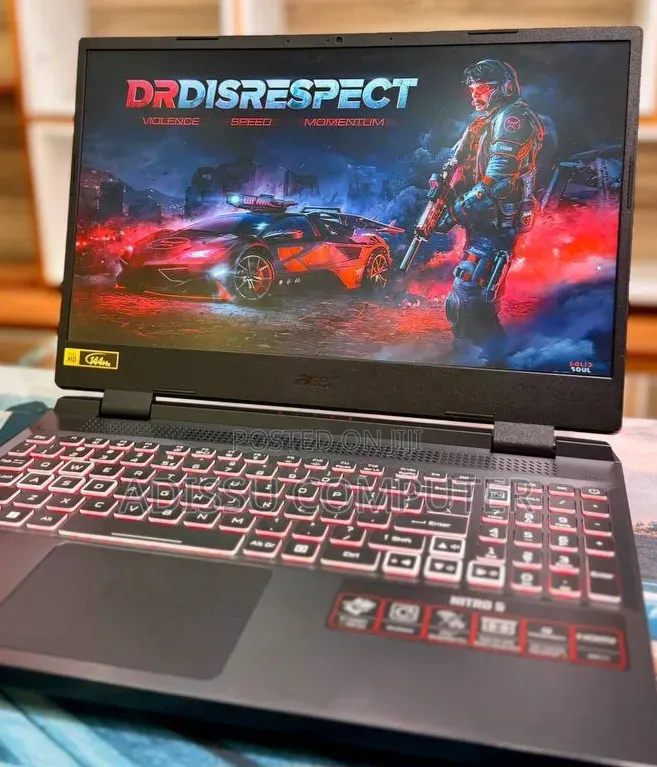New Laptop Acer Predator Helios Neo 16 16GB Intel Core i7 SSD 512GB