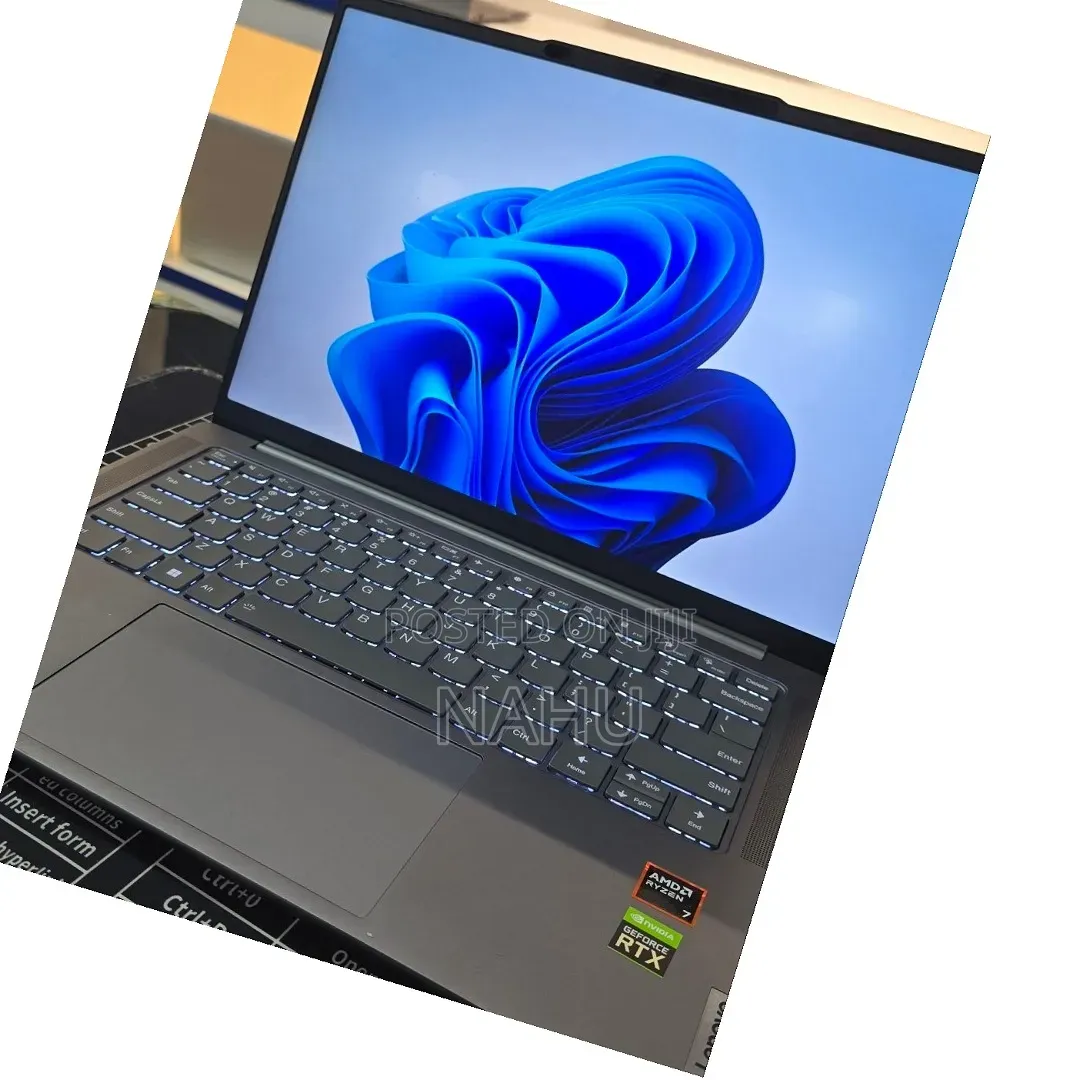 New Laptop Lenovo Yoga 7i 16GB AMD Ryzen 7 SSD 512GB
