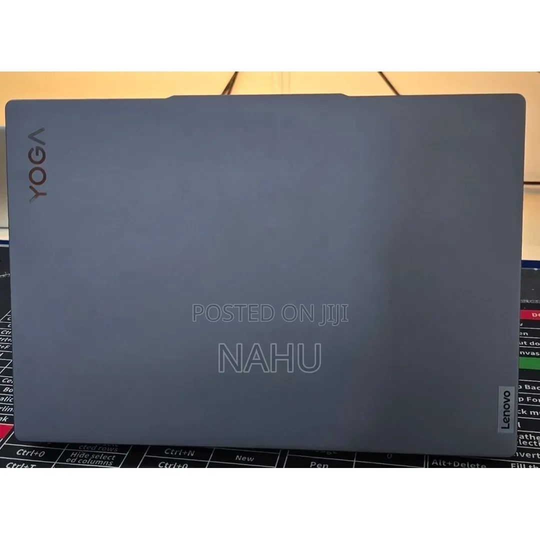 New Laptop Lenovo Yoga 7i 16GB AMD Ryzen 7 SSD 512GB