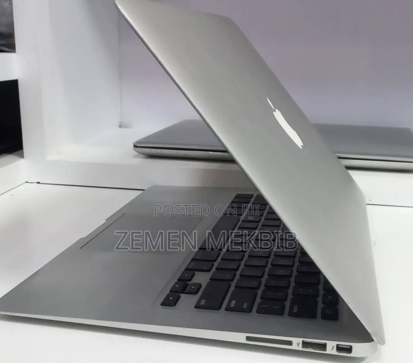 New Laptop Apple MacBook Air 2017 8GB Intel Core i5 SSD 128GB