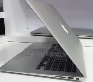 New Laptop Apple MacBook Air 2017 8GB Intel Core i5 SSD 128GB