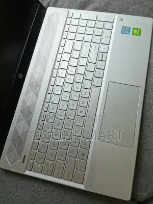 Laptop HP Pavilion 15 4GB Intel Core i7 HDD+SSD 500GB