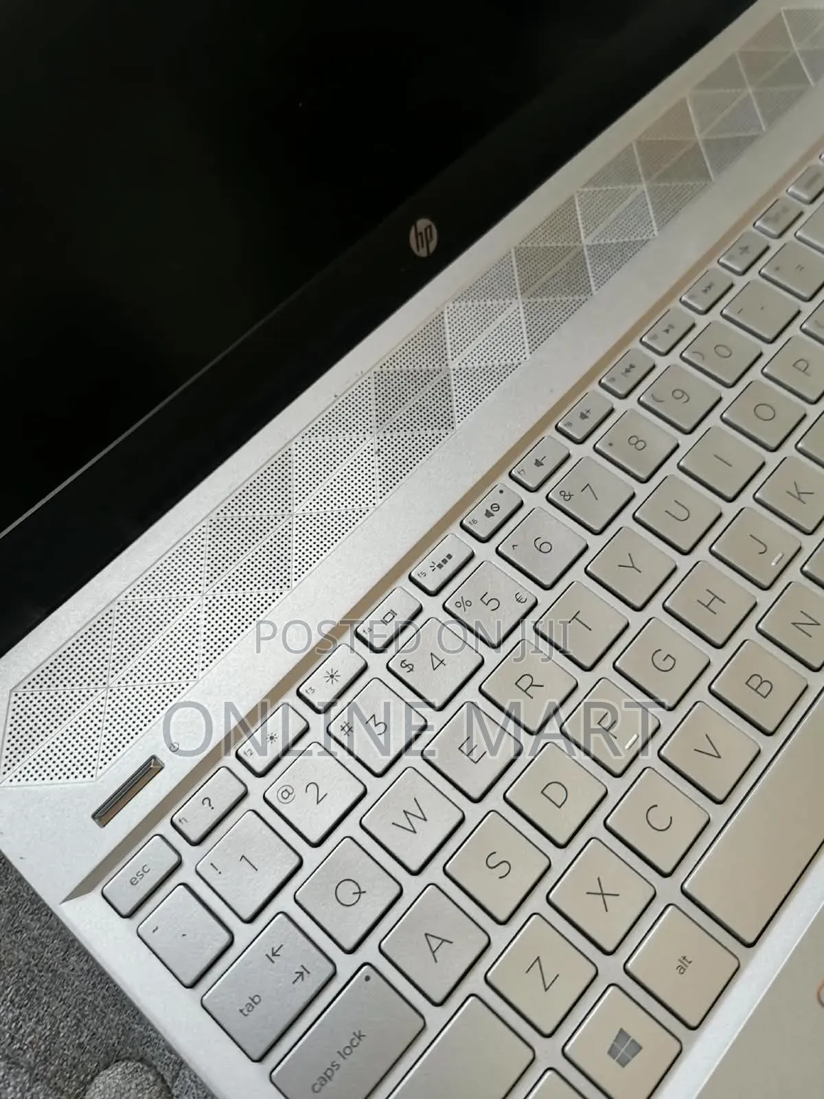 Laptop HP Pavilion 15 4GB Intel Core i7 HDD+SSD 500GB