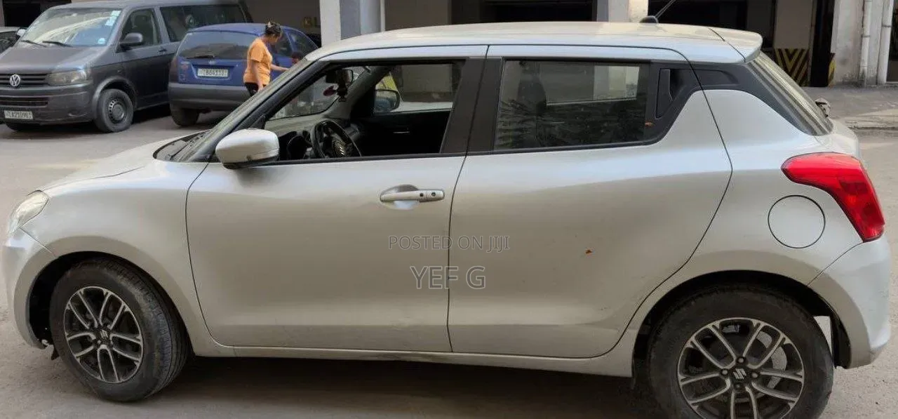 Suzuki Swift 2021 Gray